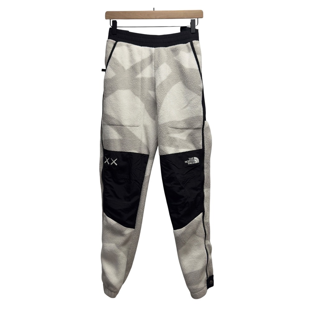 The North Face x KAWS Mens Sz XS Gray Camo Fleece Retro 1995 Denali Jogger Pants